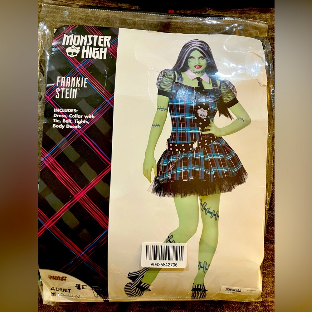 BRAND NEW!!! Frankie Stein costume from Monster High